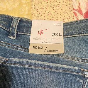 KanCan Mid Rise Super Skinny Jeans 2XL NWT